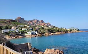 studio agay a 2 pas des plages